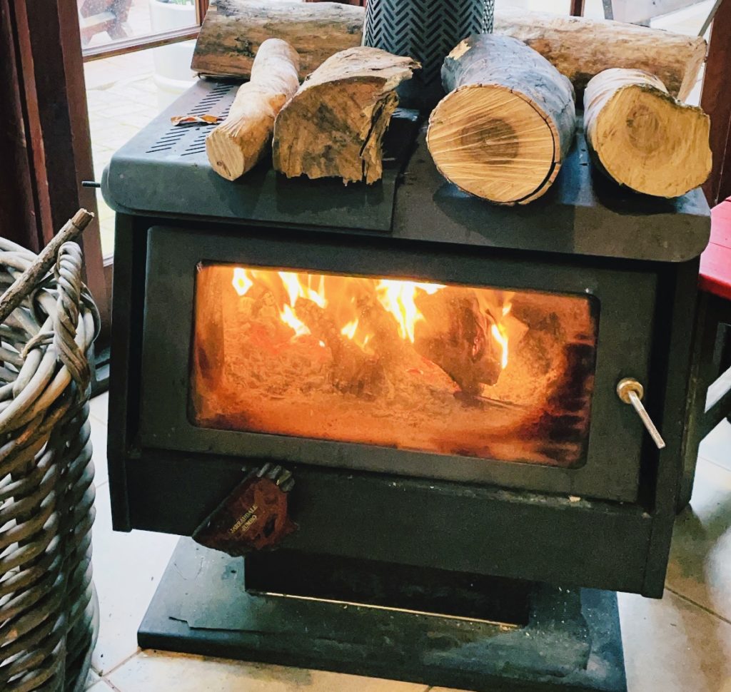 Winter Warm UPS In The Valley With D’vine